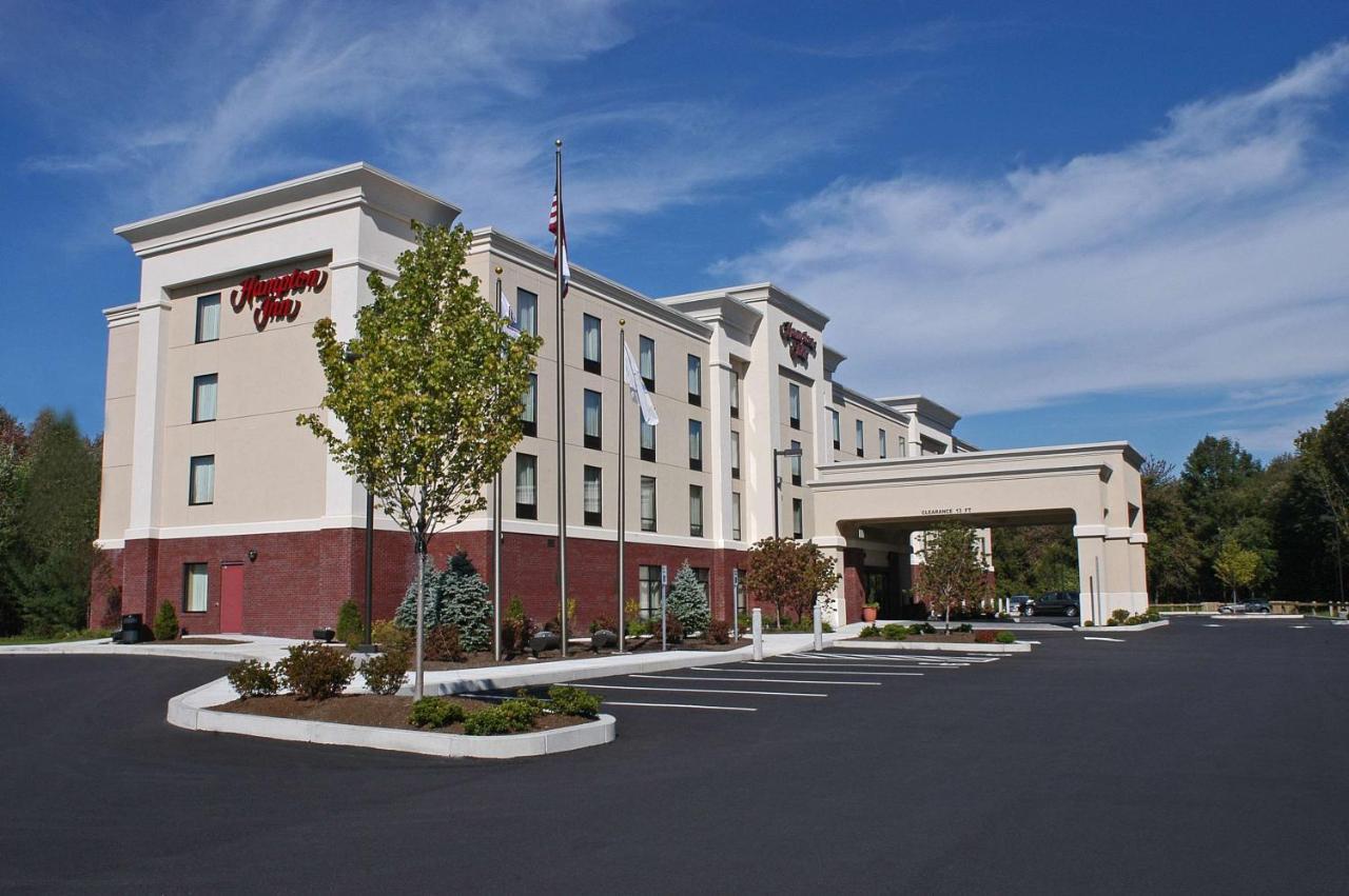 Hampton Inn Raynham-Taunton Exterior photo