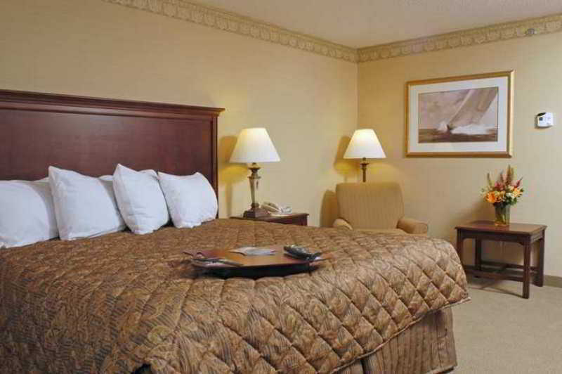 Hampton Inn Raynham-Taunton Room photo